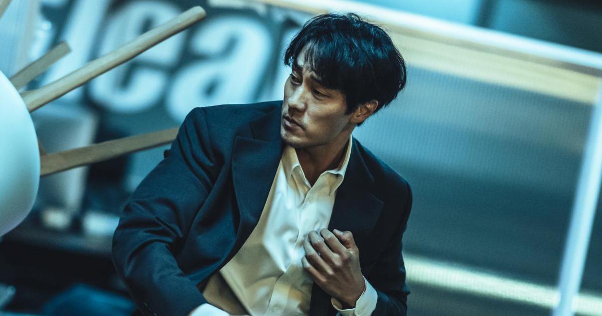 Hôn nhân kín tiếng của tài tử So Ji Sub và vợ phát thanh viên