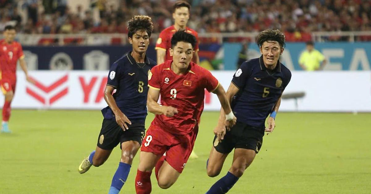 Đình Bắc bứt phá ngoạn mục, dẫn đầu cuộc đua Vua phá lưới ASEAN Cup 2026