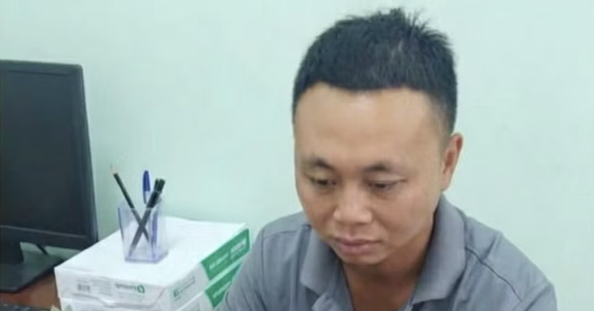 Khởi tố cha dượng bạo hành con riêng của vợ