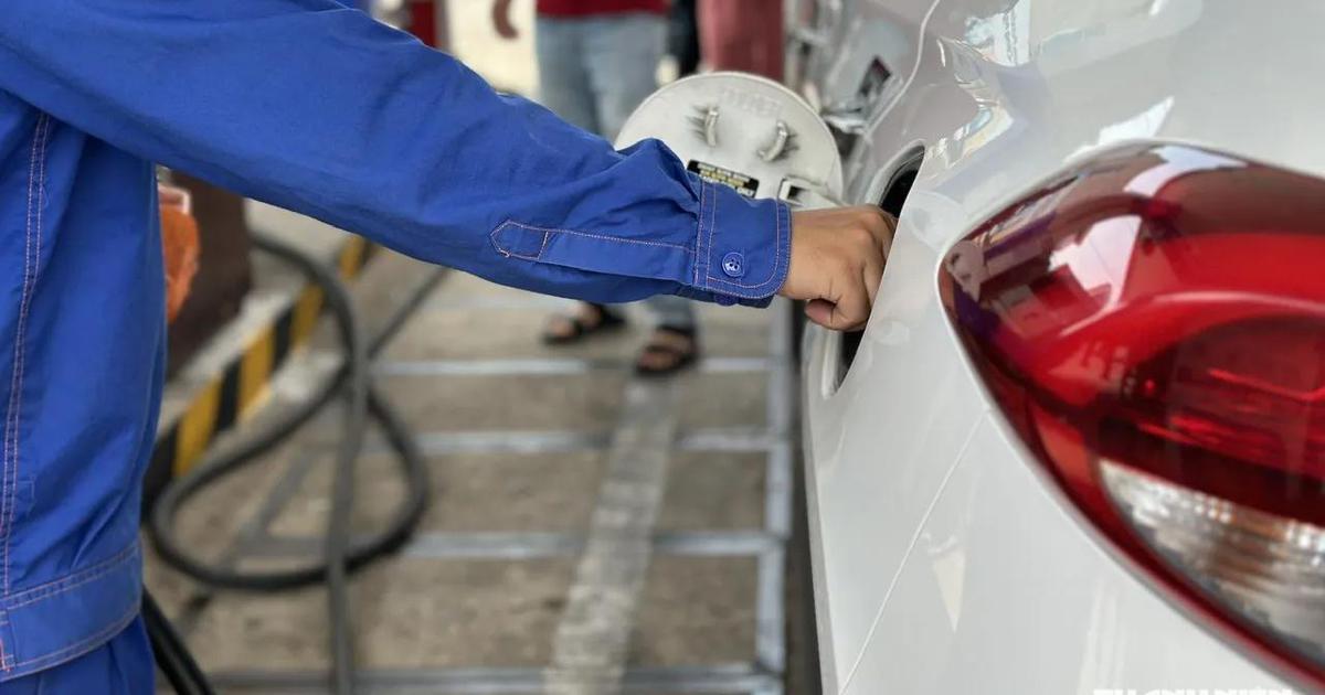 Giá xăng dầu hôm nay 7.8.2026: Thế giới tăng, xăng E10 giảm hơn 1.000 đồng/lít