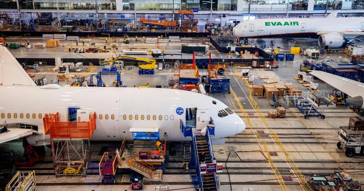 Mỹ yêu cầu kiểm tra hàng trăm máy bay Boeing 737 MAX vì nguy cơ nứt thân