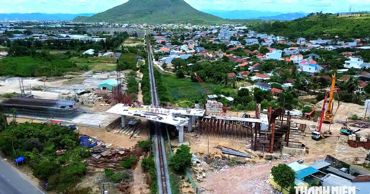 Vì sao dự án cầu vượt hơn 750 tỉ đồng dừng thi công 4 năm?
