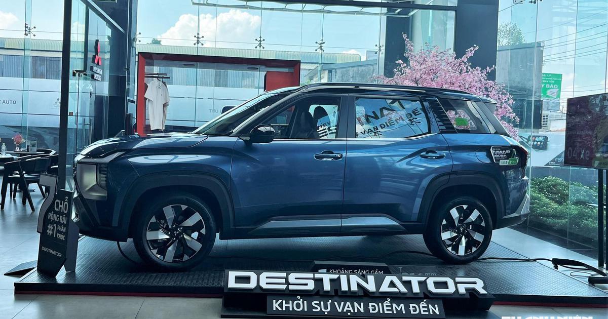 Mitsubishi Destinator giảm giá về sát mốc 700 triệu, cạnh tranh Mazda CX-5