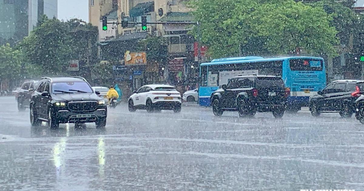 Dự báo thời tiết hôm nay 7.8: Miền Bắc giảm mưa, nắng nóng trở lại