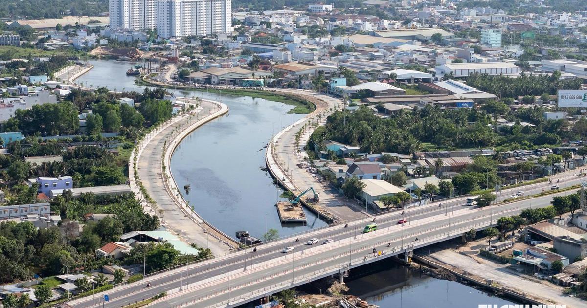 Bắt đúng nhịp sóng để đẩy 'con thuyền kinh tế' tiến lên