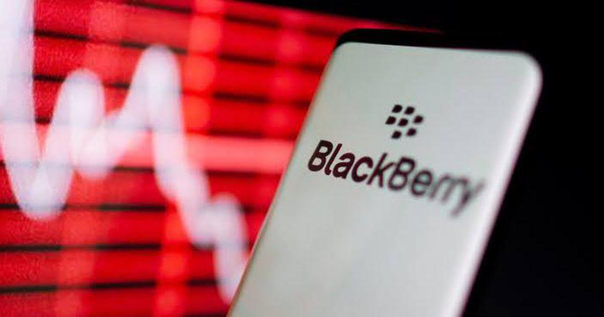 Có nên mua điện thoại BlackBerry huyền thoại ở thời điểm hiện tại?