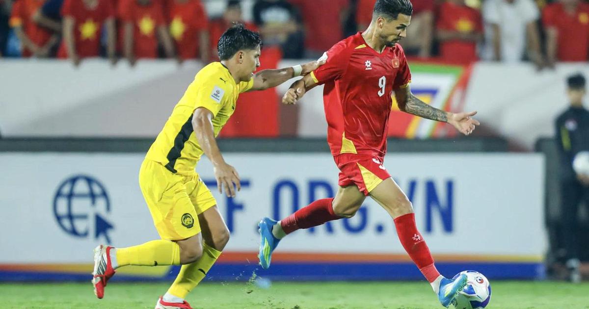 Màn tái ngộ duyên nợ với Malaysia