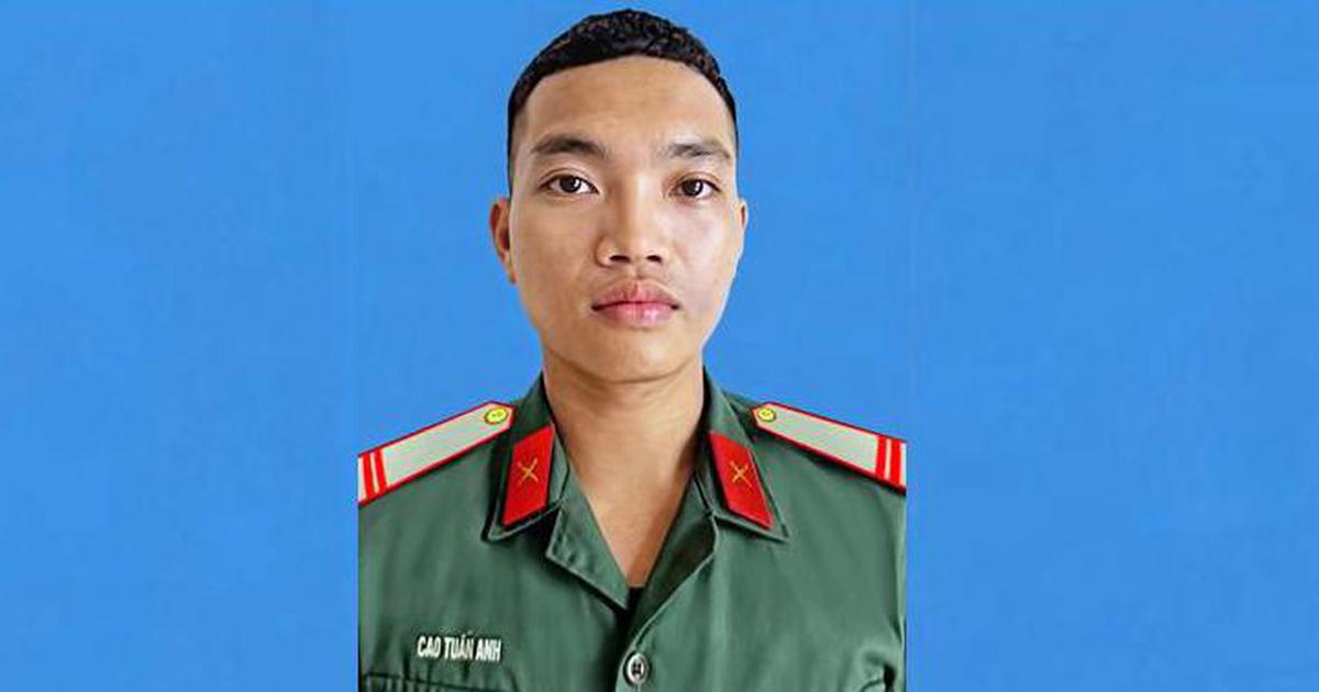 Chủ tịch nước truy tặng Huân chương Bảo vệ Tổ quốc cho trung sĩ Cao Tuấn Anh