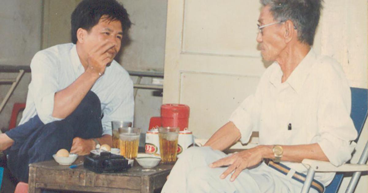 Lai rai kể chuyện ‘ông già đi bộ’ Sơn Nam: Đi bộ để thấy cuộc đời