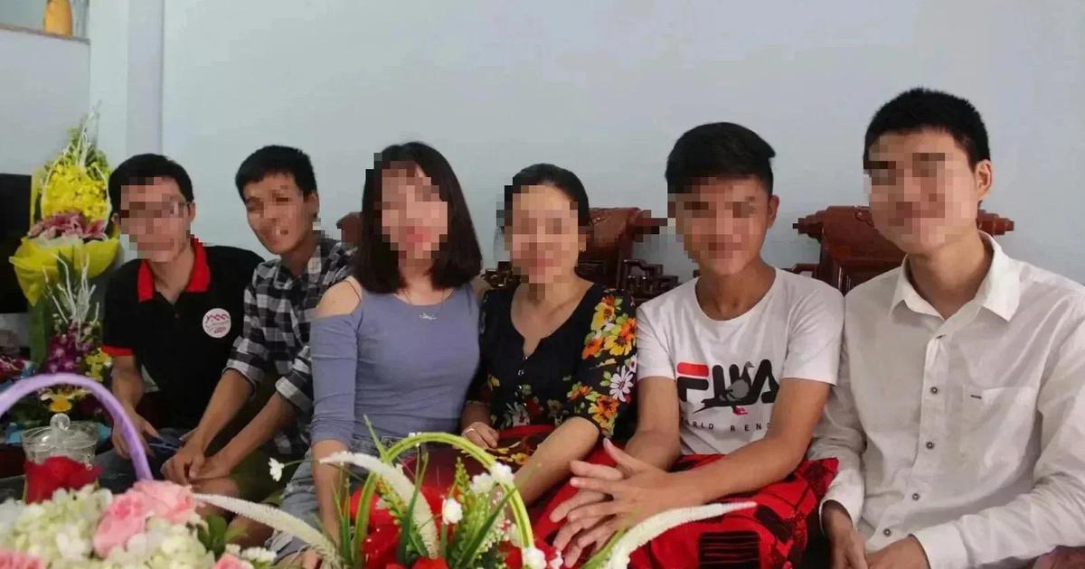 Tranh cãi: Chưa thành công là không đi họp lớp?