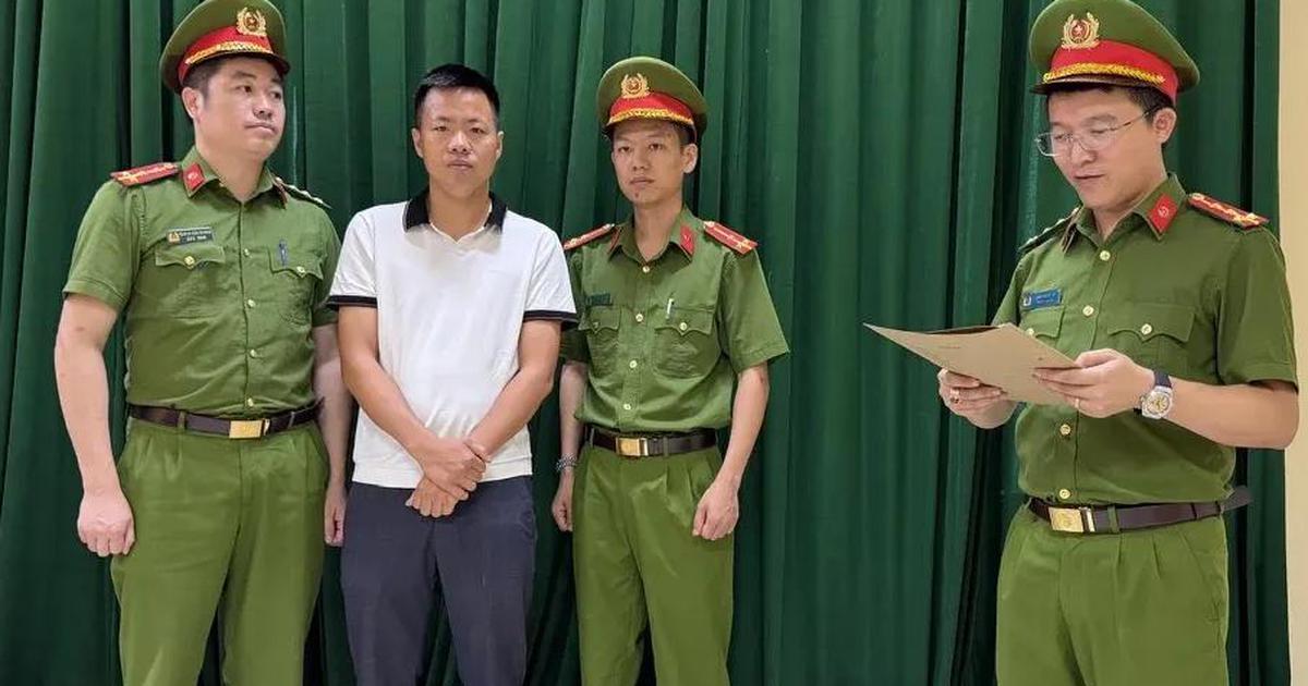 Khởi tố chủ hộ kinh doanh bán hơn 1.000 đôi giày 'nhái' Adidas, Nike, Gucci