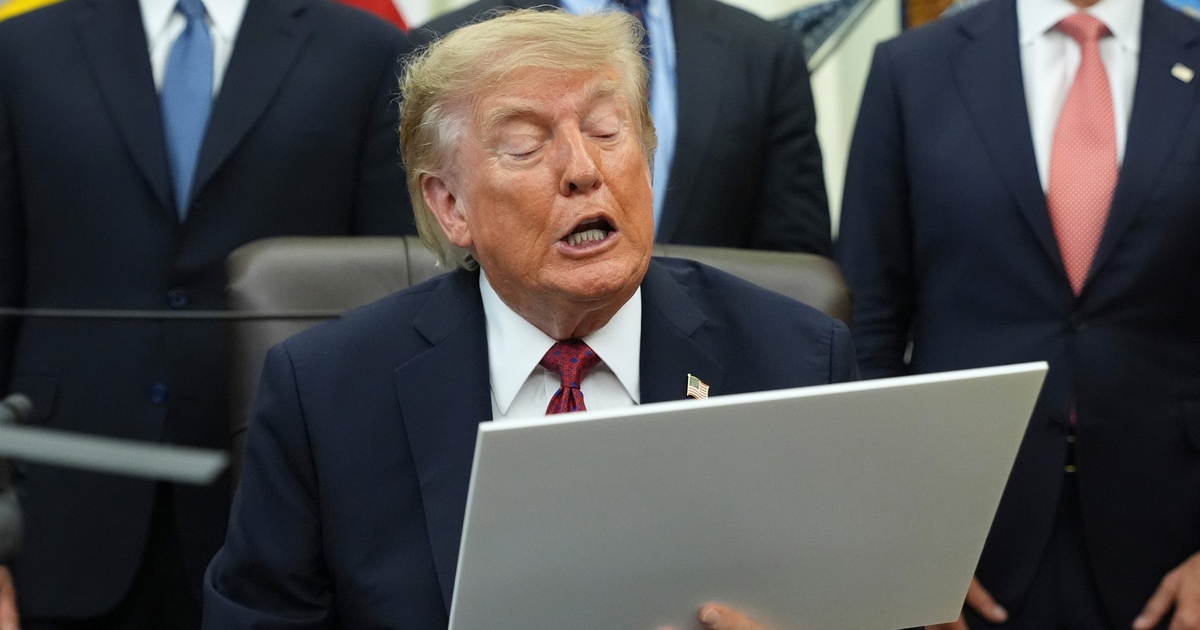 &Ocirc;ng Trump ph&aacute;t t&iacute;n hiệu mới về quần đảo Falkland/Malvinas