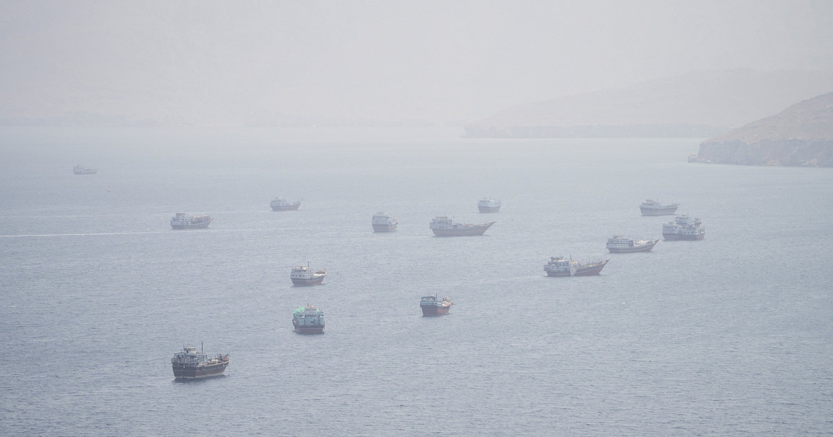Mỹ giới hạn khung giờ bảo vệ t&agrave;u dầu qua eo biển Hormuz?