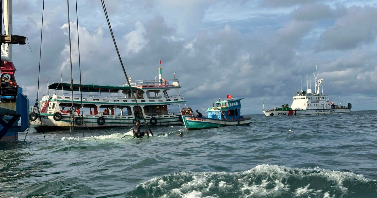 Tìm thấy thi thể 2 thuyền viên sau vụ tàu lật ở vùng biển Hòn Khoai