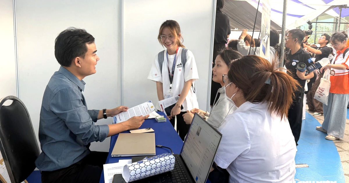 Nhiều doanh nghiệp tuyển dụng sinh vi&ecirc;n mới tốt nghiệp lương tr&ecirc;n dưới 20 triệu đồng/th&aacute;ng