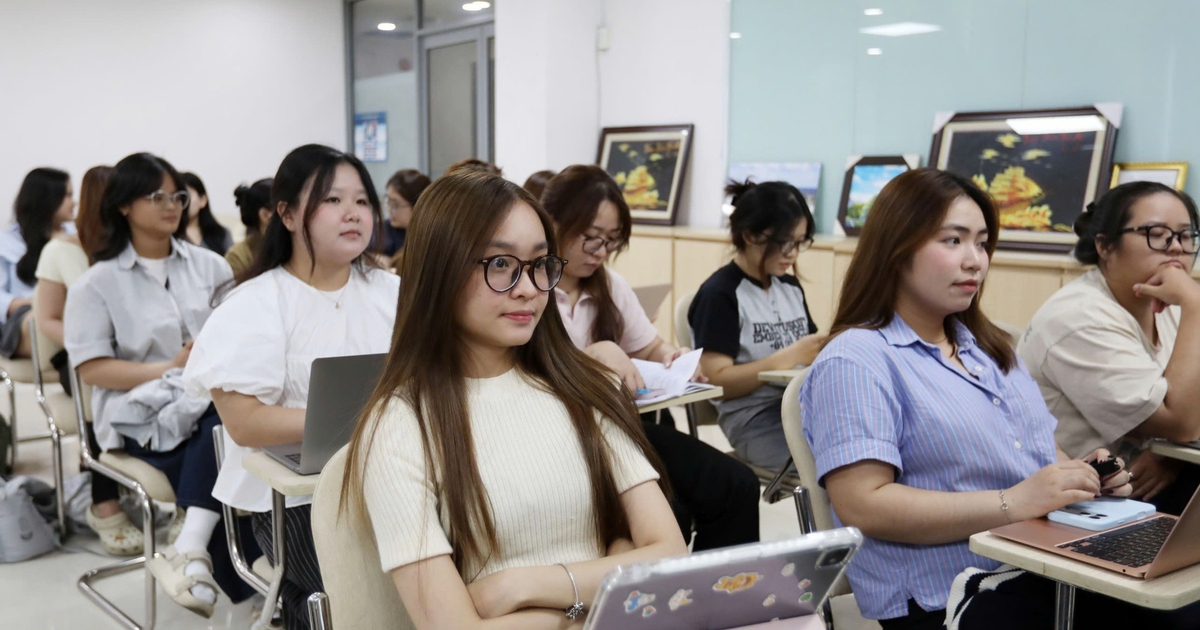 Chứng chỉ gi&aacute;o dục ĐH: Cơ hội để sinh vi&ecirc;n kh&ocirc;ng phải l&agrave;m lại từ đầu