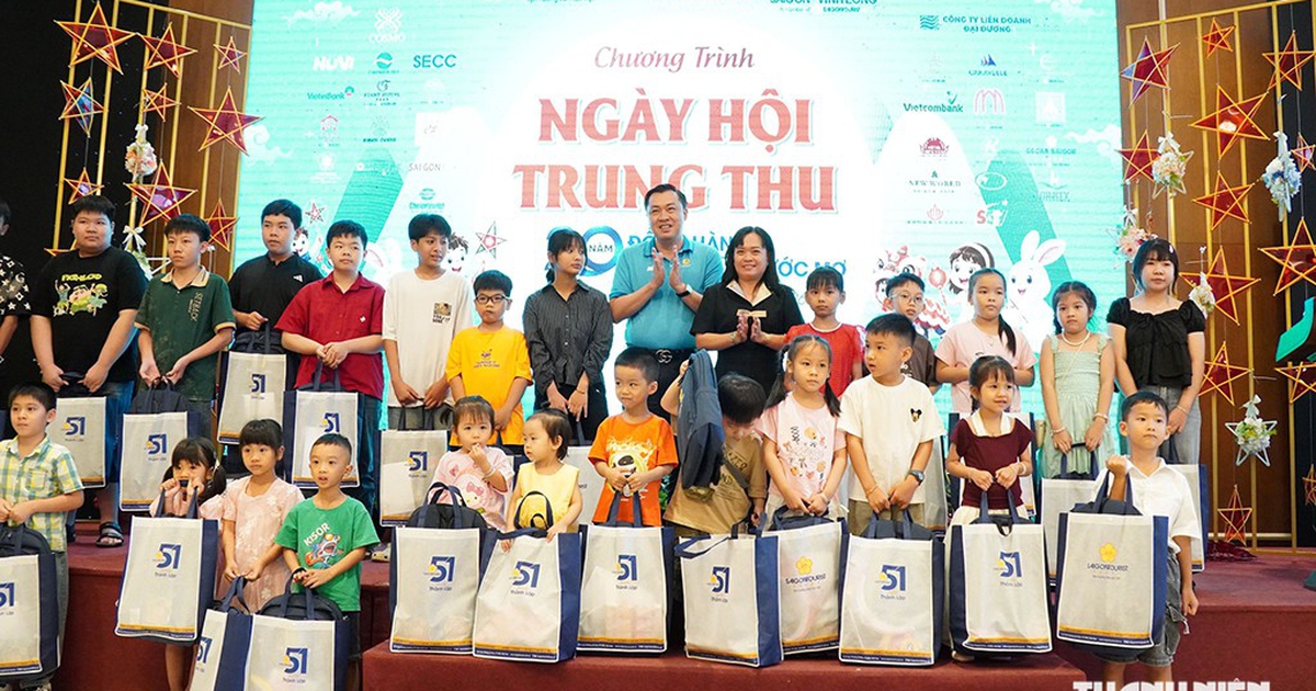 Ng&agrave;y hội Trung thu ấm &aacute;p ở Vĩnh Long