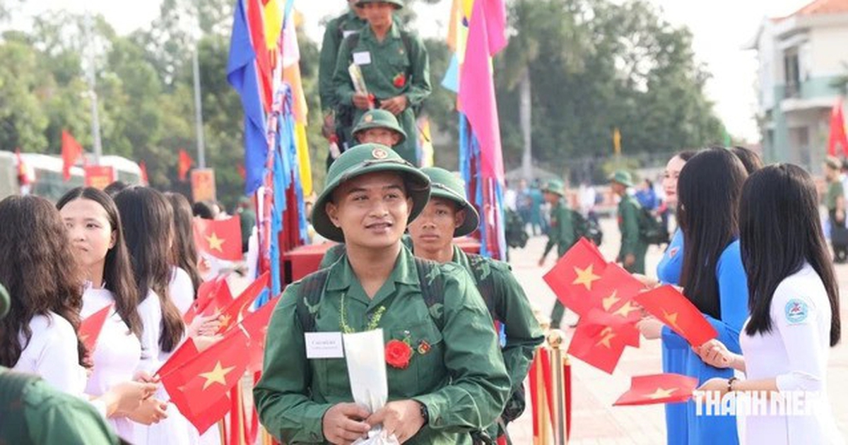 Bộ Quốc phòng nói về chuyển nghĩa vụ quân sự khi thi lại đại học