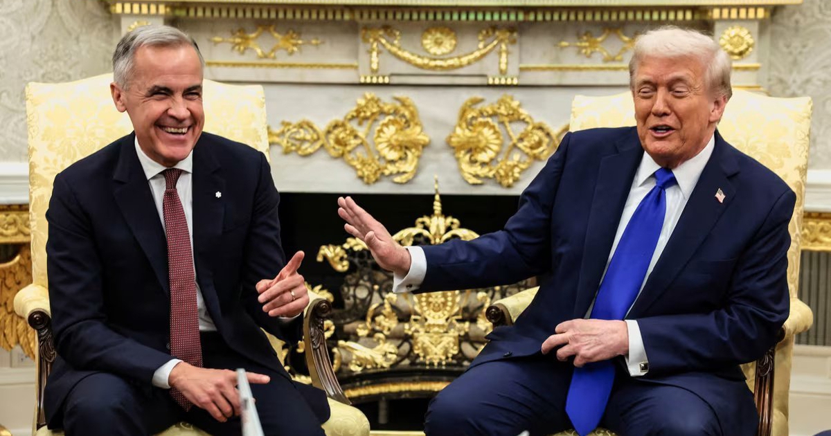 Thủ tướng Canada Carney kể về lời đ&ugrave;a của &ocirc;ng Trump khi tặng ch&igrave;a kh&oacute;a Nh&agrave; Trắng