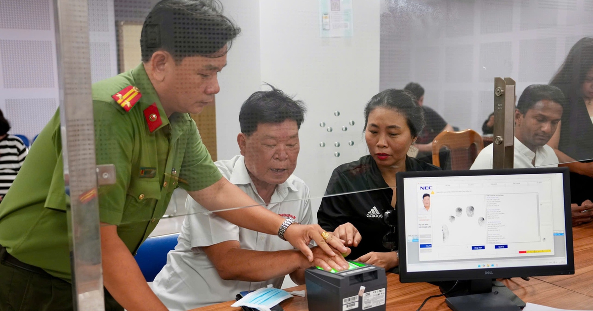 Cảnh báo lỗi chụp ảnh khiến hồ sơ làm hộ chiếu online bị từ chối