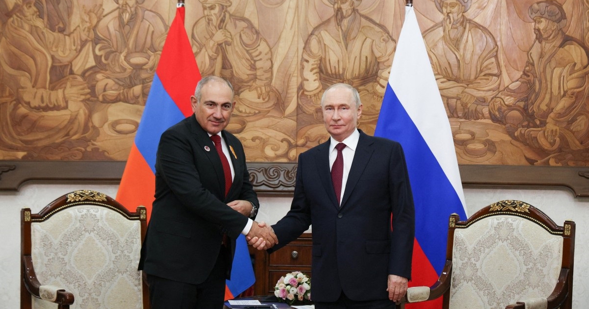 Armenia l&ecirc;n tiếng sau khi &ocirc;ng Putin n&oacute;i sẵn s&agrave;ng r&uacute;t căn cứ qu&acirc;n sự