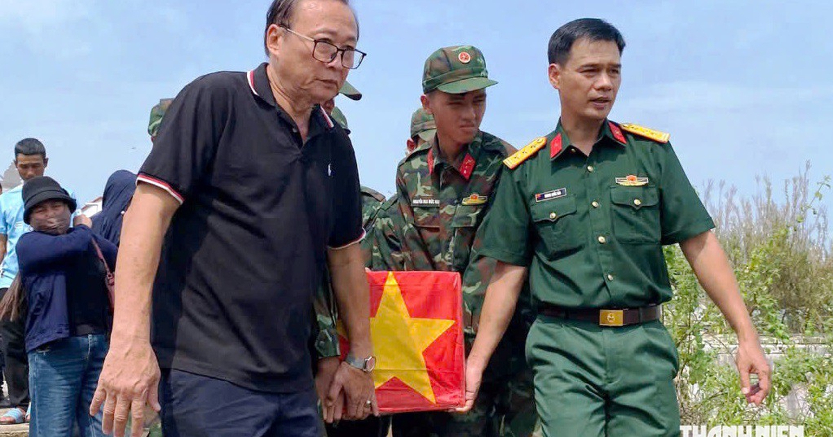Người lính già gần 40 năm chăm sóc mộ 17 liệt sĩ: "Tôi mãn nguyện rồi"