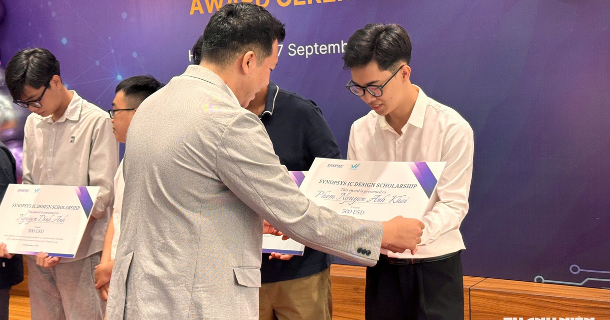 Tập đo&agrave;n c&ocirc;ng nghệ Mỹ chi 20.000 USD trao học bổng vi mạch cho sinh vi&ecirc;n Việt