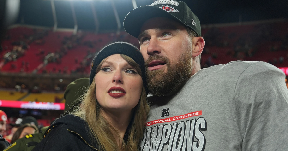 Hai th&aacute;ng sau đ&aacute;m cưới, Travis Kelce h&eacute; lộ cuộc sống với Taylor Swift