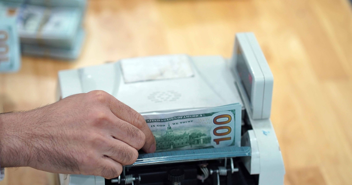 Giá USD hôm nay 2.9.2026: Thế giới bật tăng, trong nước tiếp tục giảm