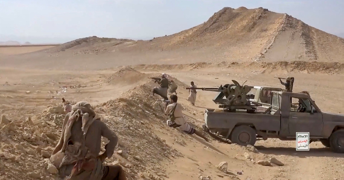&Ocirc;ng Trump điện đ&agrave;m với l&atilde;nh đạo Yemen giữa l&uacute;c Houthi &aacute;p s&aacute;t vị tr&iacute; chiến lược?