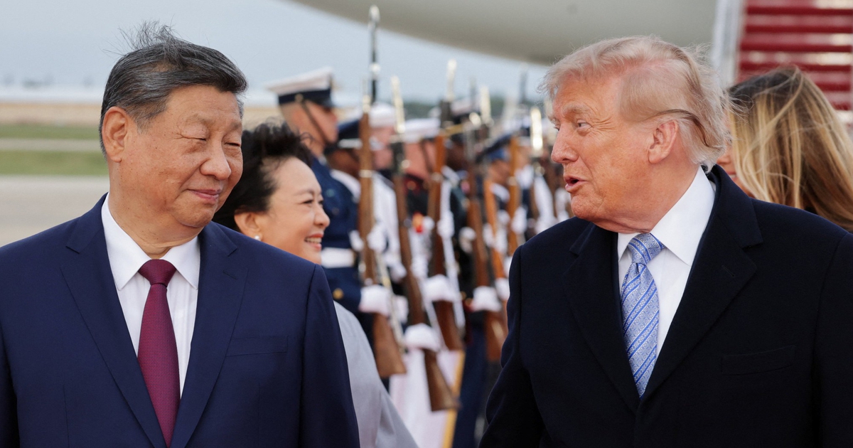 &Ocirc;ng Trump n&oacute;i Mỹ v&agrave; Trung Quốc đều phản đối quản l&yacute; chặt AI