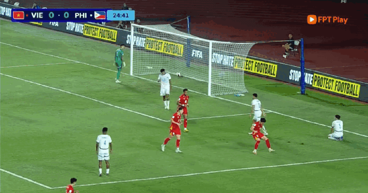 FIFA ca ngợi Đình Bắc, lo ngại chấn thương của Xuân Son sau trận Việt Nam thắng Philippines