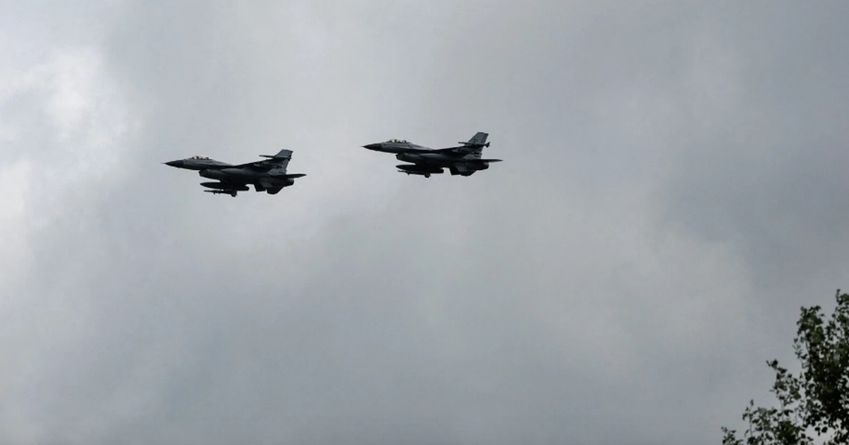 Bỉ chuyển cho Ukraine 3 chiếc F-16, đặc ph&aacute;i vi&ecirc;n của Tổng thống Putin đến Mỹ