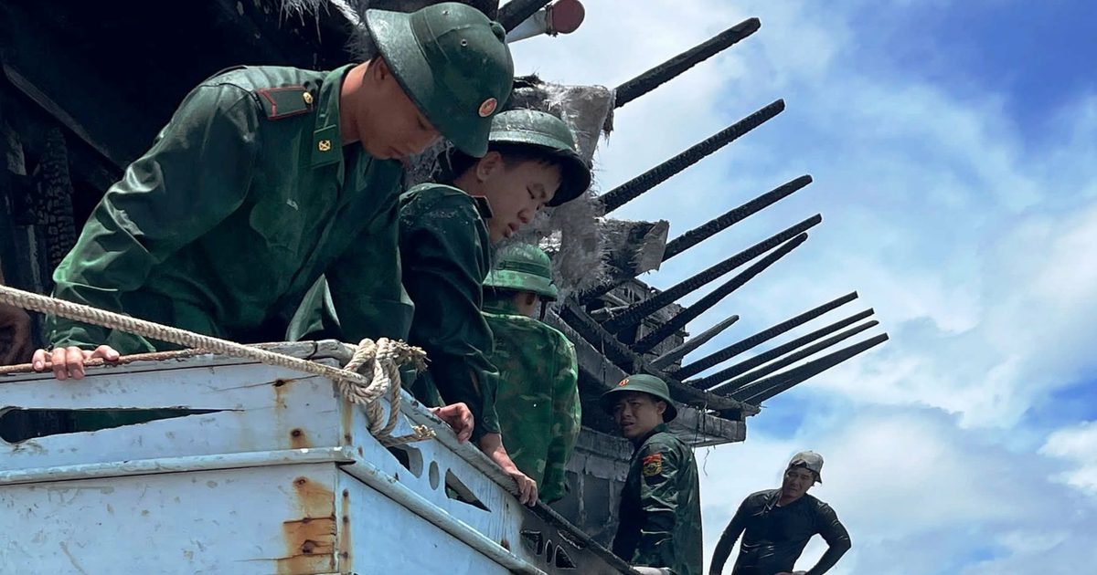 Cháy tàu cá đang neo đậu gần khu dân cư, thiệt hại trên 3 tỉ đồng