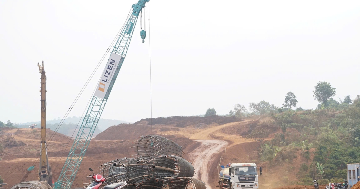 Cao tốc Quy Nhơn - Pleiku v&agrave;o cao điểm thi c&ocirc;ng