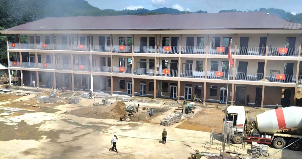 Đ&agrave; Nẵng: Thầy c&ocirc; trường miền n&uacute;i 'chạy đua' lo chỗ học, chỗ ở cho học sinh