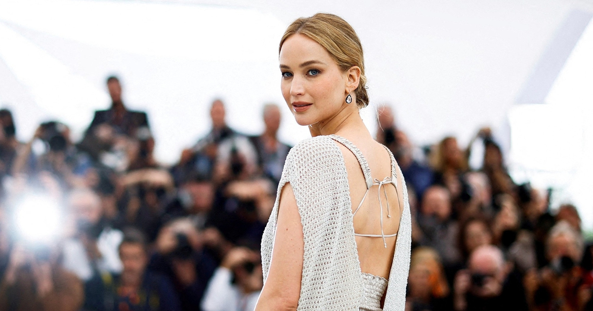 Từ chối th&acirc;n mật, Jennifer Lawrence bị nhiều bạn diễn nam 'trừng phạt'