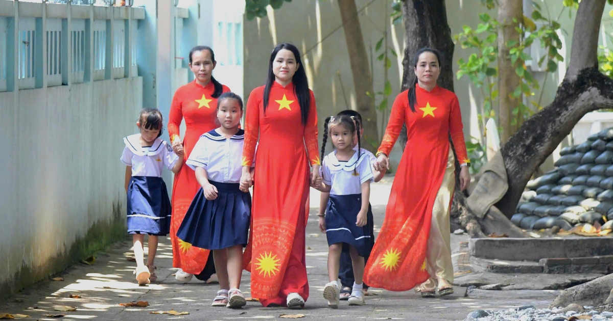 Tiếng trống khai trường vang giữa tr&ugrave;ng khơi Trường Sa