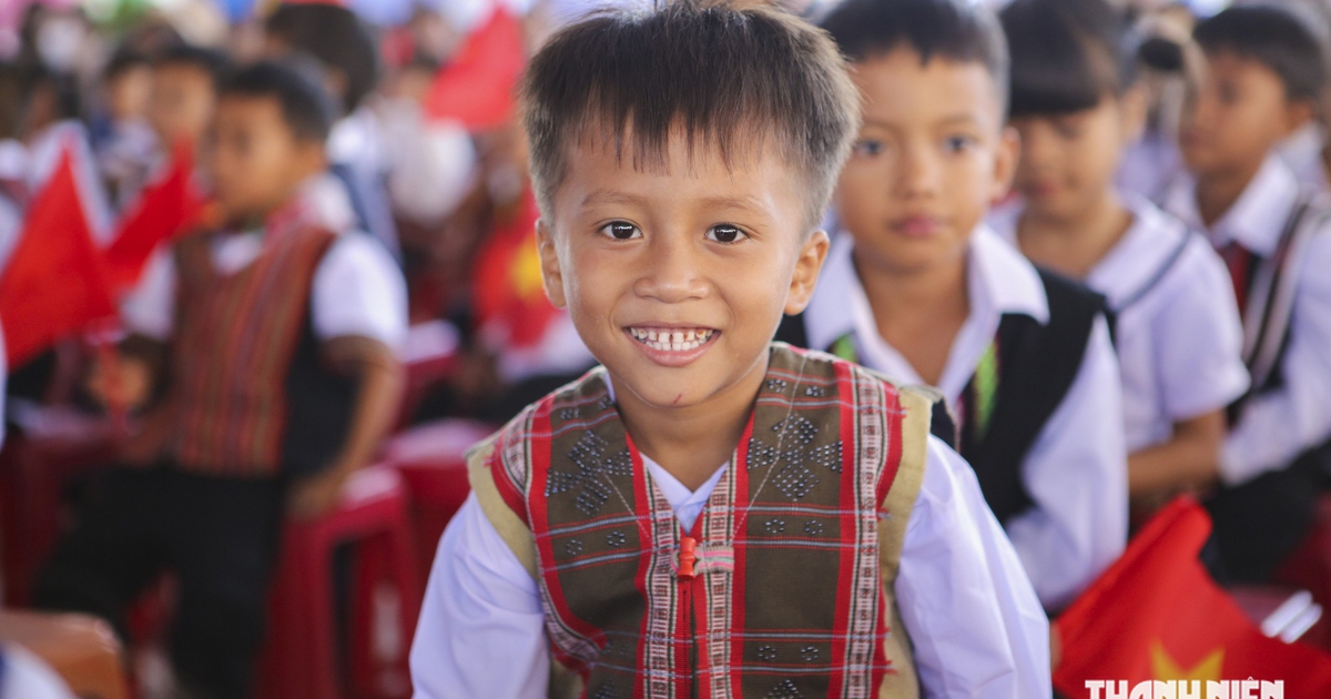 Những ng&ocirc;i trường nội tr&uacute; mới ở bi&ecirc;n giới: Vượt kh&oacute; ra sao, vận h&agrave;nh thế n&agrave;o?