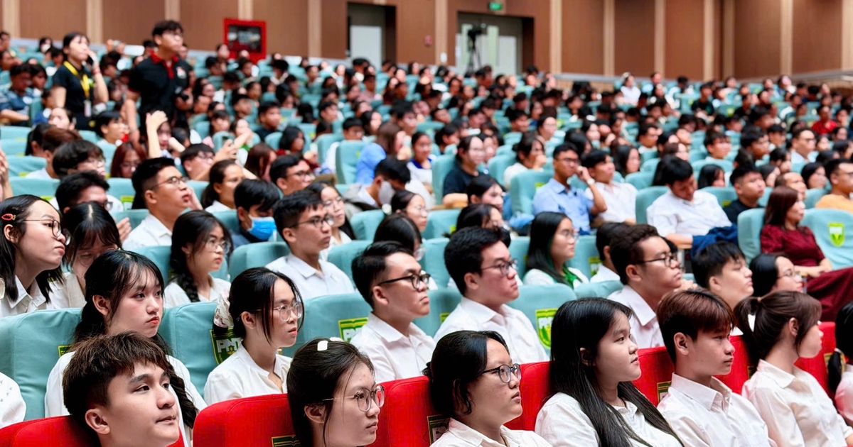 Top 10 trường THPT c&oacute; nhiều học sinh tr&uacute;ng tuyển Trường ĐH Y khoa Phạm Ngọc Thạch