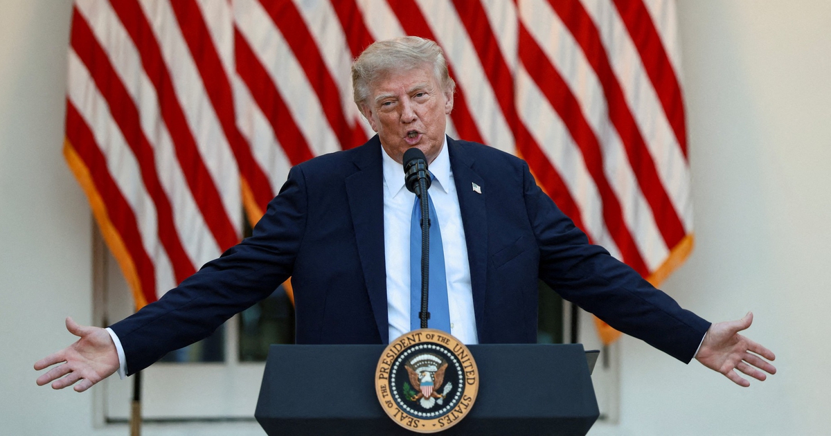 &Ocirc;ng Trump đăng bản đồ c&oacute; cờ Mỹ bao phủ cả Bắc - Trung Mỹ v&agrave; Iceland
