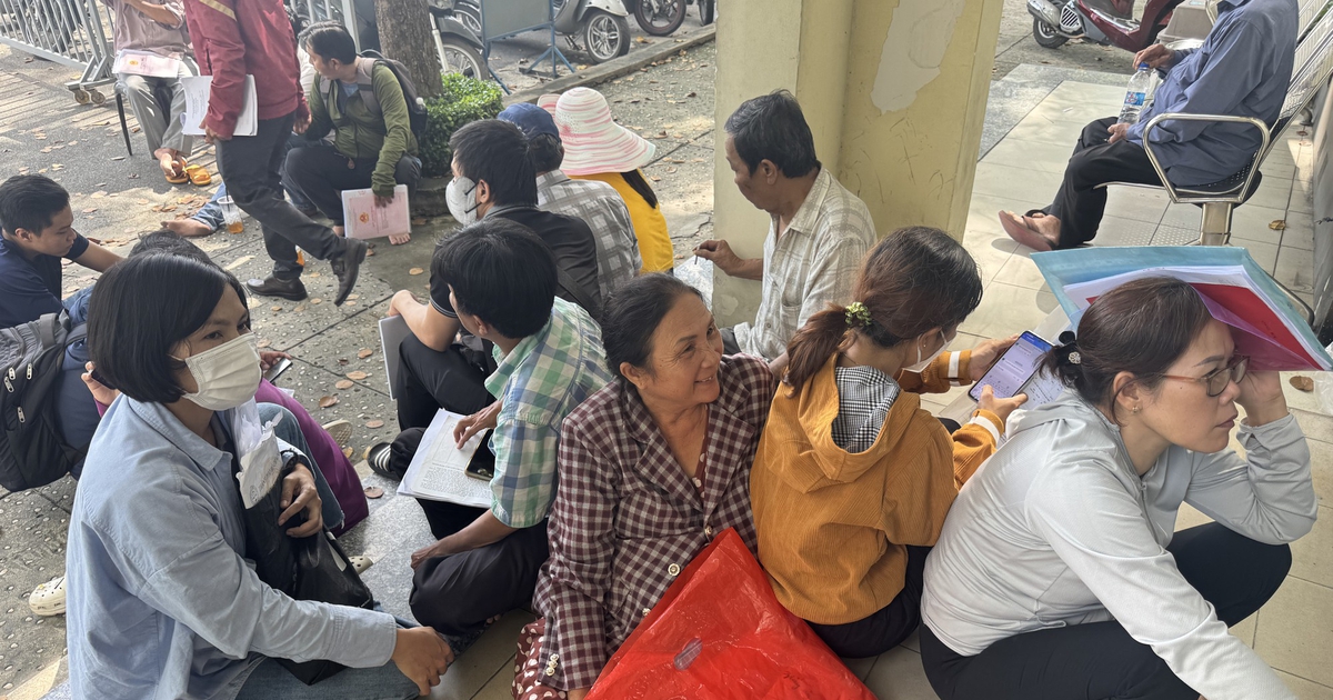 Trung ương chỉ đạo nóng vụ "cò" làm hồ sơ đất đai nhanh hơn người dân