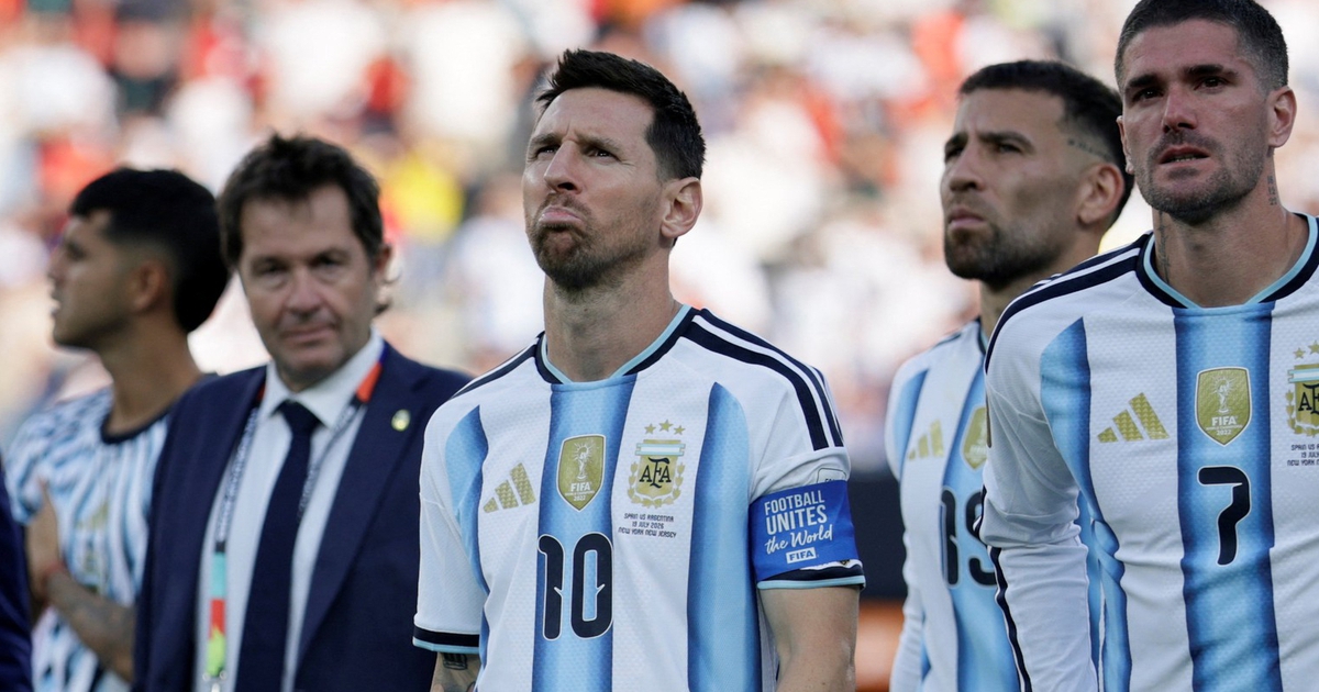 Đề cử Quả bóng vàng 2026: Messi và hiện tượng Vozinha góp mặt, Ronaldo vắng bóng