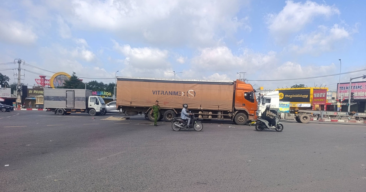 Tai nạn thương tâm ở nút giao Cổng 11 khiến một phụ nữ và 2 trẻ em tử vong