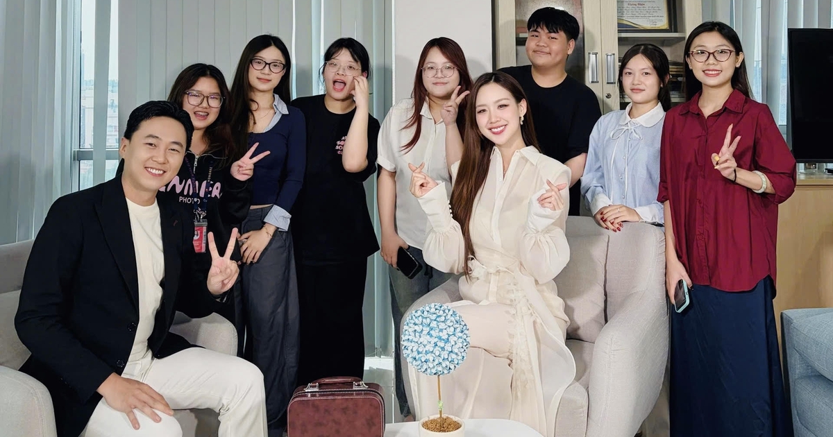 Sinh vi&ecirc;n chương tr&igrave;nh đ&agrave;o tạo đặc biệt trường ĐH Văn Lang học 2 học phần tại B&aacute;o Thanh Ni&ecirc;n