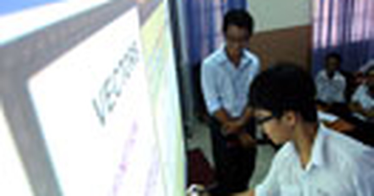 Có nên dạy các môn khoa học bằng tiếng Anh ?