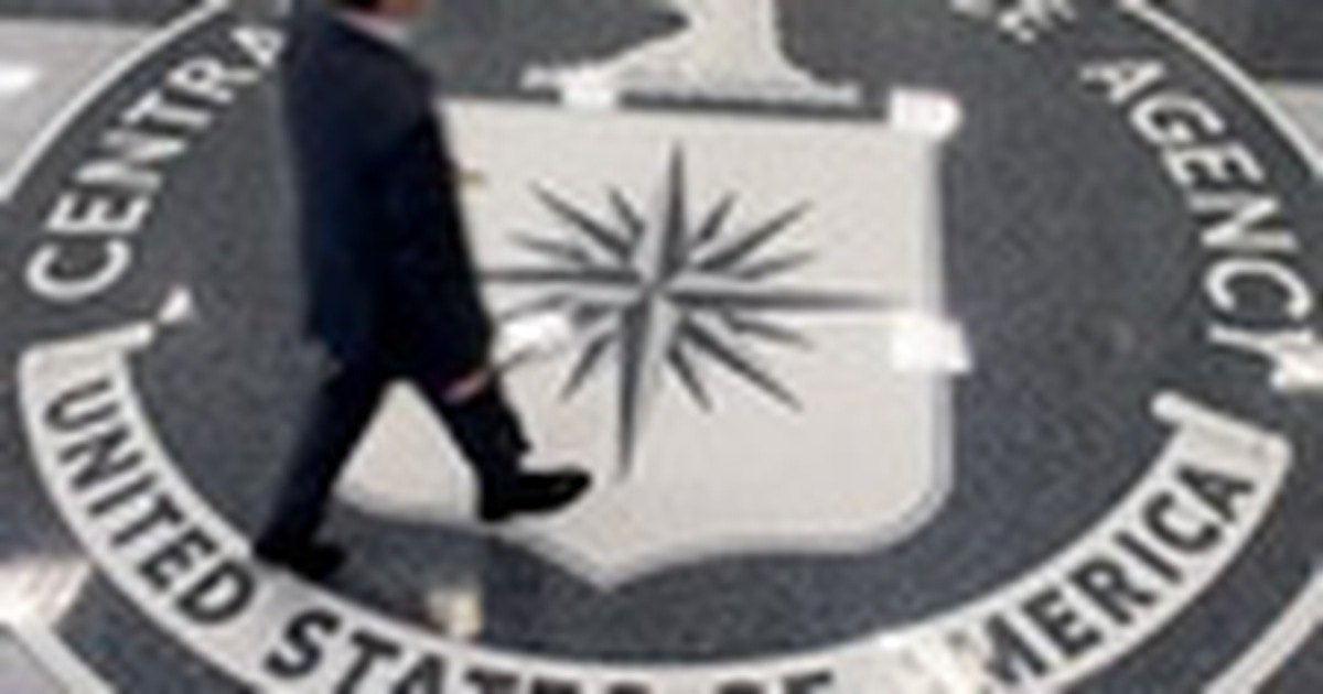 CIA điều tra Petraeus