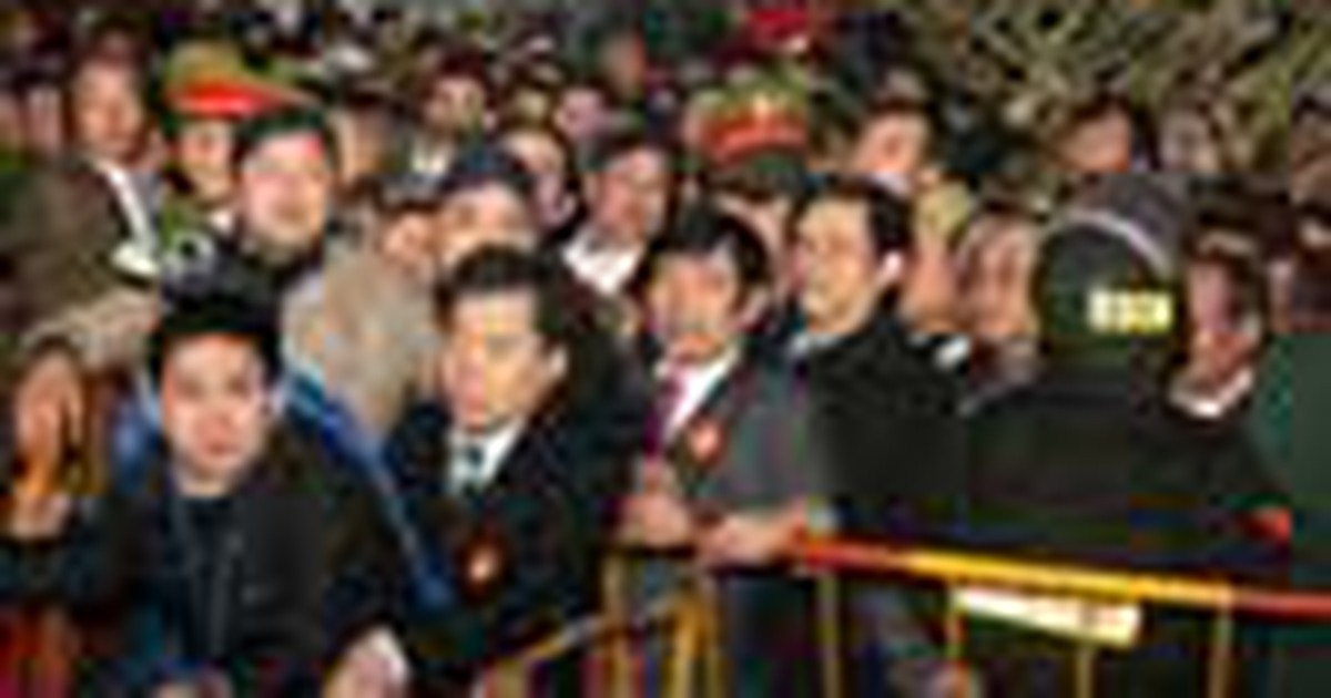 Phát ấn đền Trần từ 7 giờ ngày rằm tháng giêng