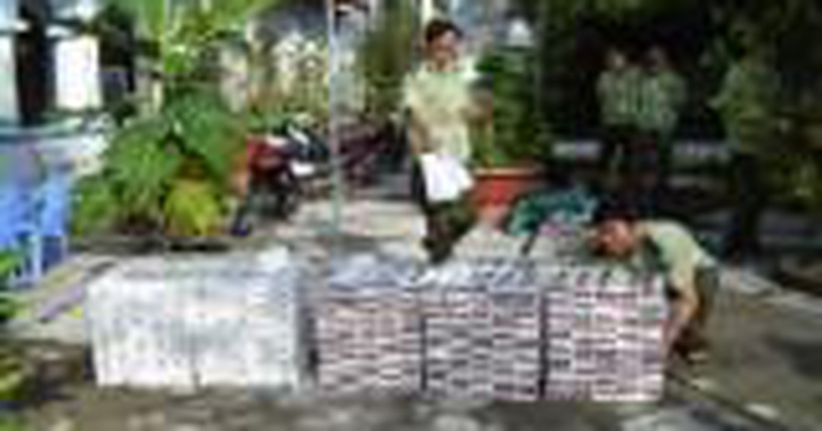 Vận chuyển thuốc lá lậu đường sông