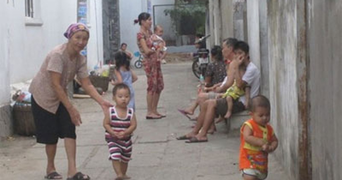 Công nhân với nỗi lo trông con